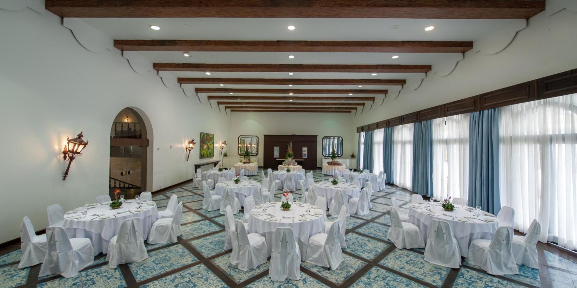 Hotel Tropical Manaus Luaran gambar The ballroom at the hotel