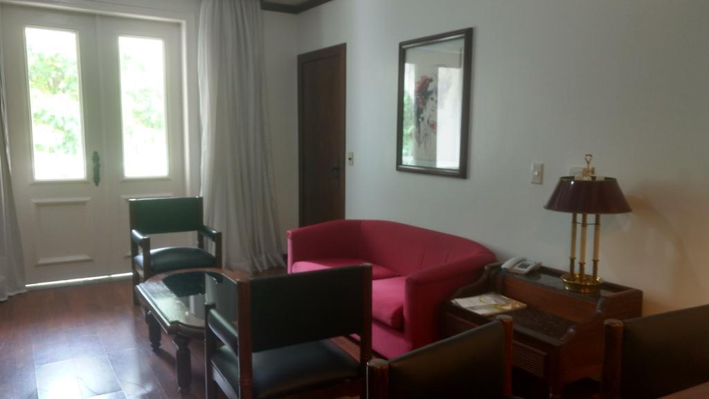 Hotel Tropical Manaus Luaran gambar The living room of the house