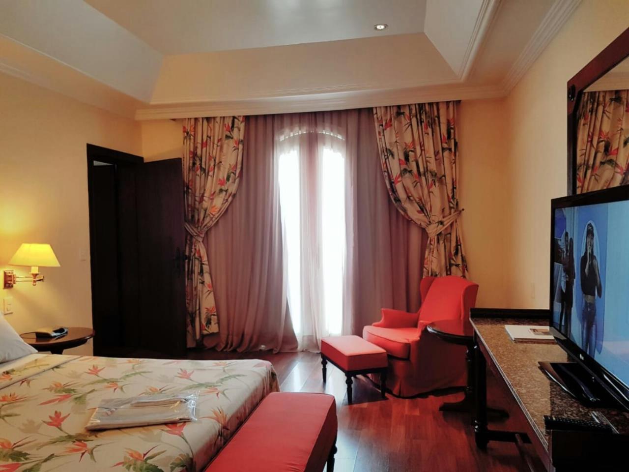 Hotel Tropical Manaus Luaran gambar A room at the hotel