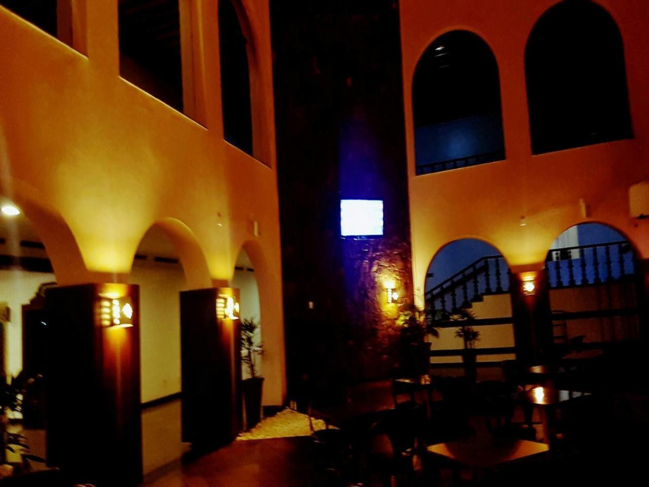 Hotel Tropical Manaus Luaran gambar Interior of the synagogue