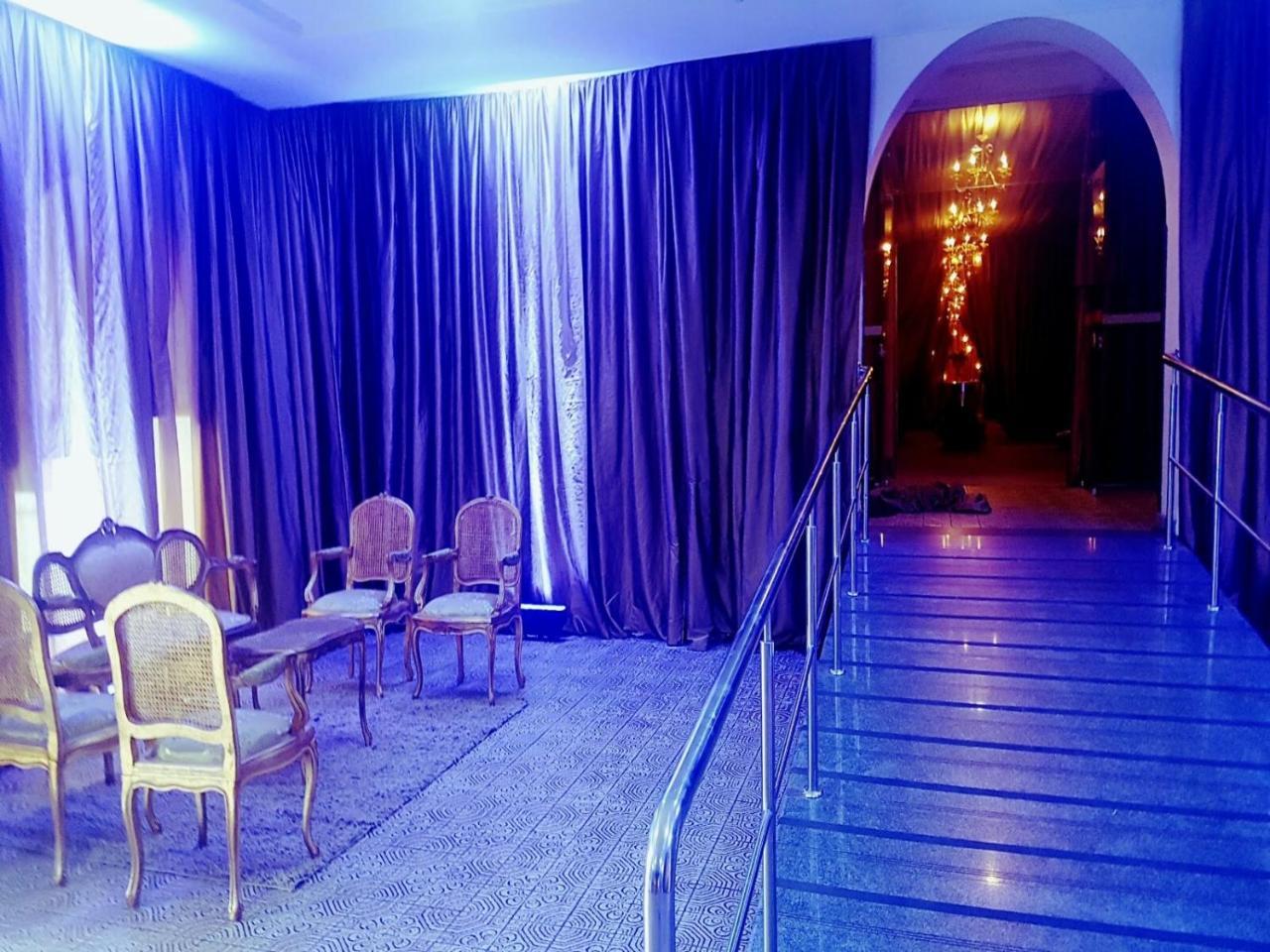 Hotel Tropical Manaus Luaran gambar The interior of the National Theatre